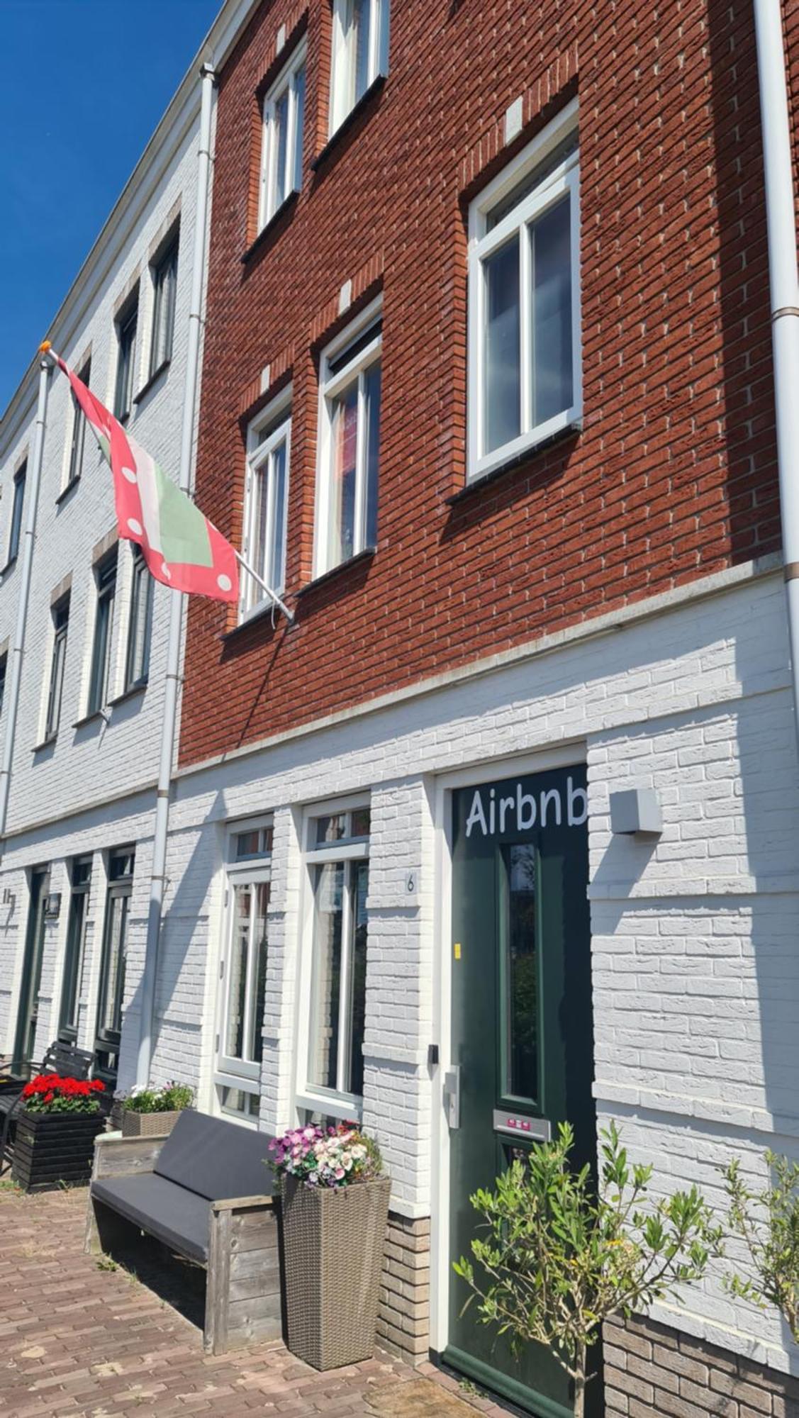 Airbnb 'Logeren Aan Het Plein' In Het Centrum Van 梅珀尔 外观 照片